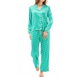 NEW MARY SQUARE in a bowcharlotte pant set in green